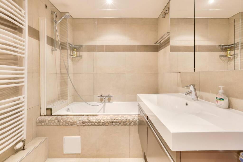 Appartement Spacieux Au Coeur De Strasbourg Kültér fotó